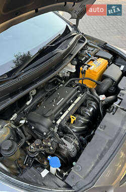 Седан Hyundai Accent 2013 в 