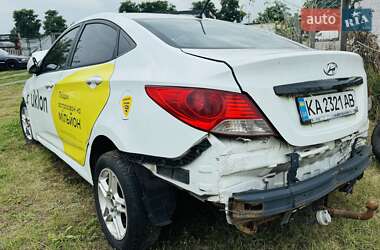 Седан Hyundai Accent 2011 в Белогородке