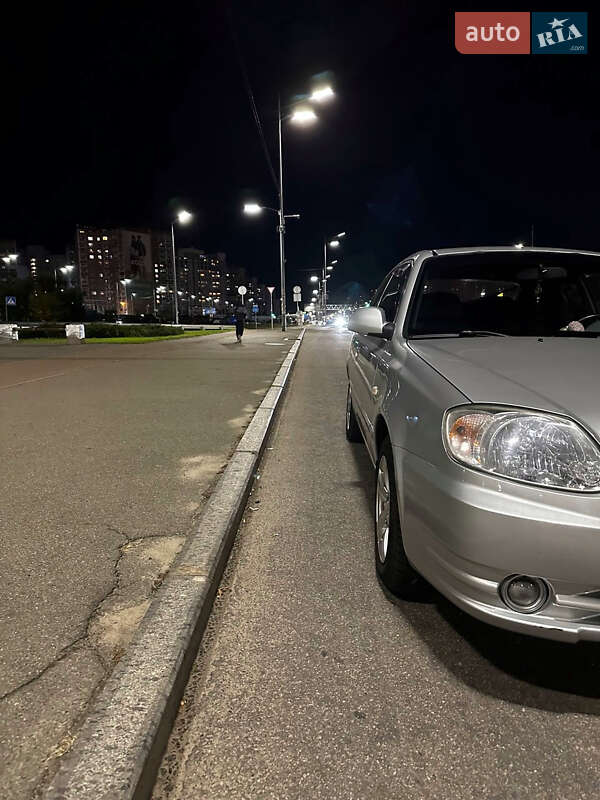 Лифтбек Hyundai Accent 2003 в Киеве