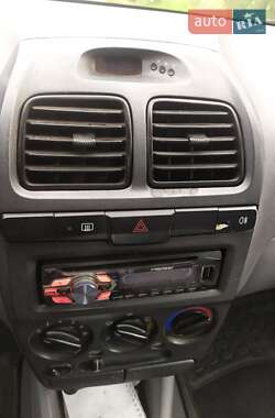 Седан Hyundai Accent 2003 в 