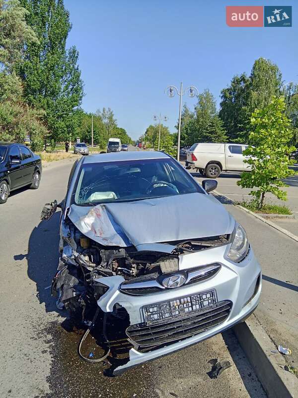 Hyundai Accent 2012 Hyundai Accent 2012