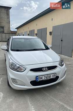 Седан Hyundai Accent 2018 в Ровно