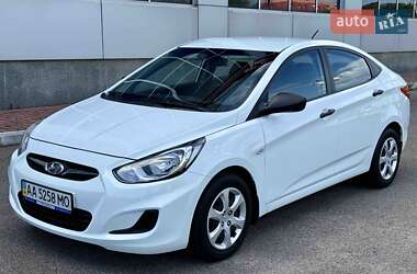 Седан Hyundai Accent 2014 в Киеве