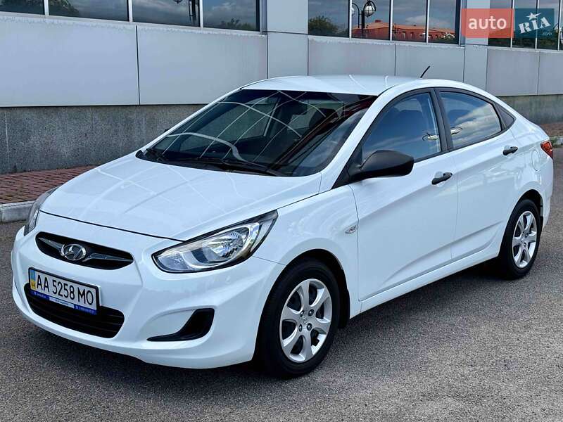 Hyundai Accent 2014