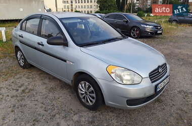 Седан Hyundai Accent 2009 в Киеве