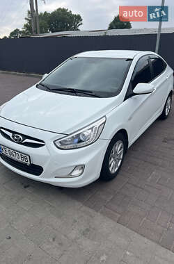 Седан Hyundai Accent 2013 в Дніпрі