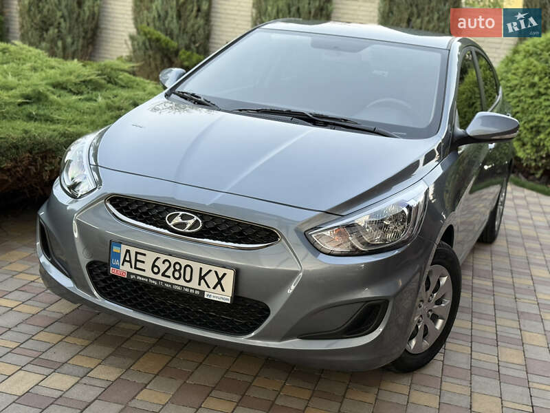 Седан Hyundai Accent 2019 в Днепре