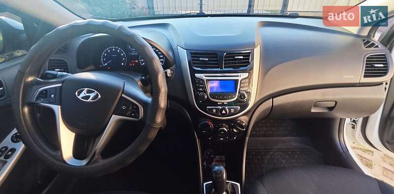 Седан Hyundai Accent 2013 в Кролевці фото 11 Седан Hyundai Accent 2013 в Кролевці