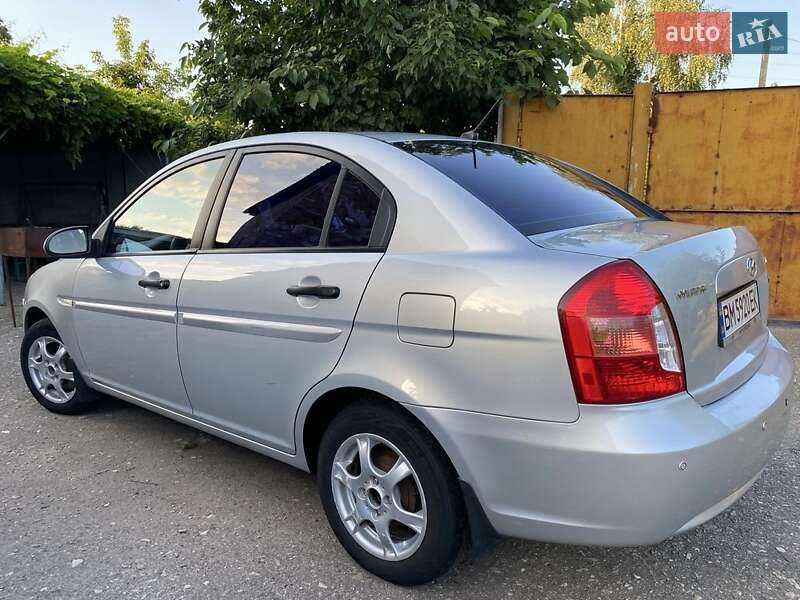 Hyundai Accent 2008
