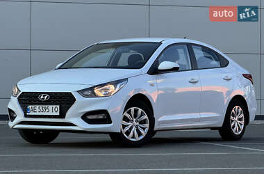 Седан Hyundai Accent 2017 в Киеве