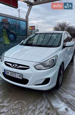 Седан Hyundai Accent 2012 в Рівному