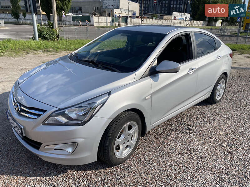 Hyundai Accent 2016