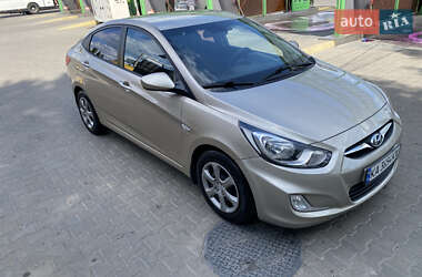 Седан Hyundai Accent 2012 в Киеве