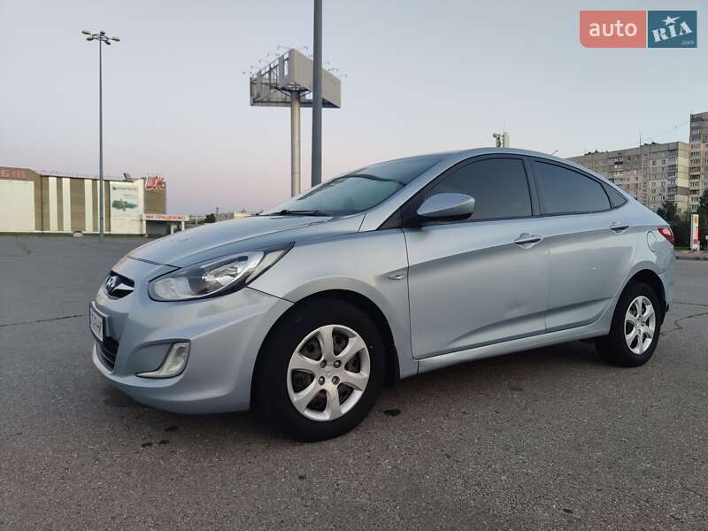 Седан Hyundai Accent 2011 в Харькове