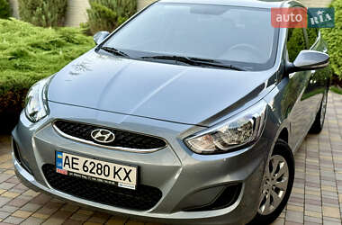 Седан Hyundai Accent 2019 в Днепре