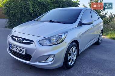 Седан Hyundai Accent 2013 в Виннице