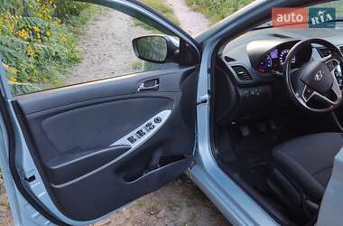 Седан Hyundai Accent 2013 в 
