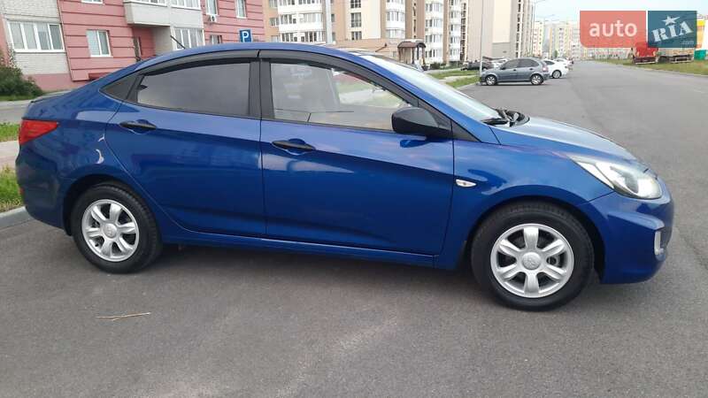 Седан Hyundai Accent 2013 в Виннице