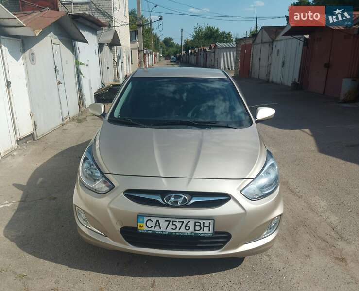 Седан Hyundai Accent 2012 в Черкассах фото 12 Седан Hyundai Accent 2012 в Черкассах