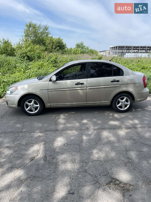 Hyundai Accent 2008