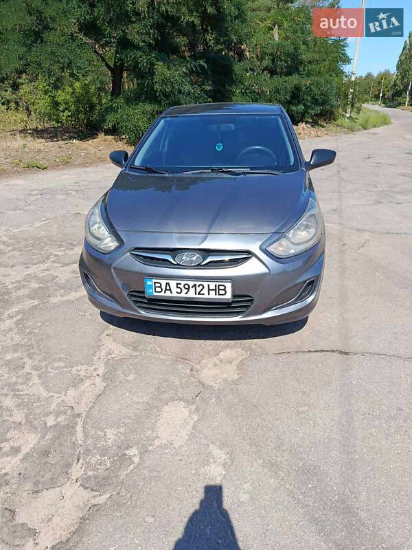 Седан Hyundai Accent 2011 в Кропивницком