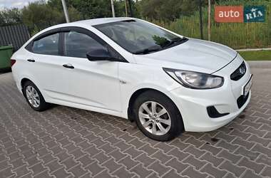 Седан Hyundai Accent 2012 в Житомире