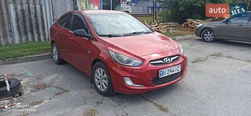 Hyundai Accent 2011