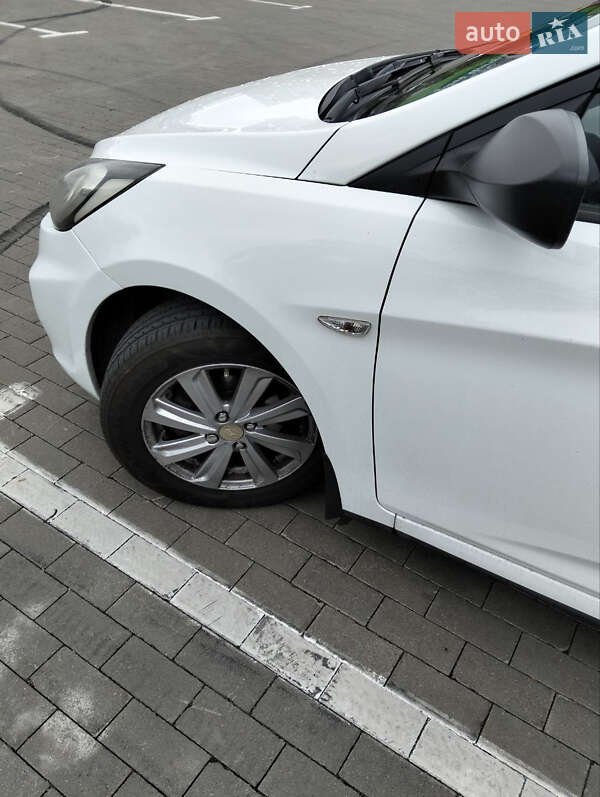 Седан Hyundai Accent 2013 в Одессе