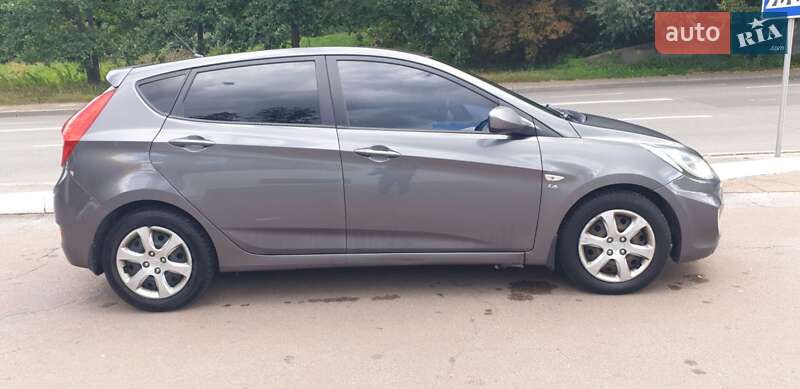 Хетчбек Hyundai Accent 2012 в Києві фото 6 Хетчбек Hyundai Accent 2012 в Києві