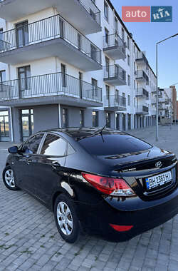 Седан Hyundai Accent 2011 в 