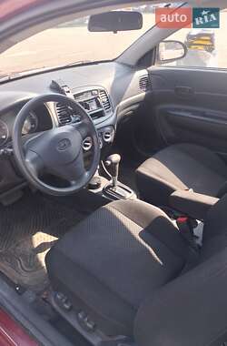 Хэтчбек Hyundai Accent 2008 в 