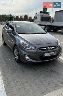 Седан Hyundai Accent 2011 в Кременчуге