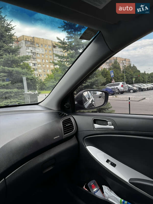 Седан Hyundai Accent 2012 в Львові фото 17 Седан Hyundai Accent 2012 в Львові
