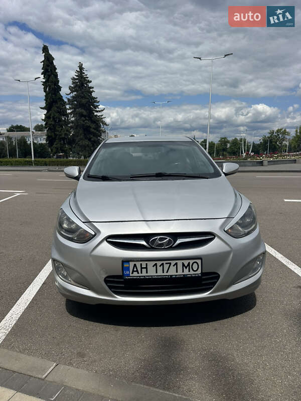 Седан Hyundai Accent 2011 в Краматорську фото 5 Седан Hyundai Accent 2011 в Краматорську