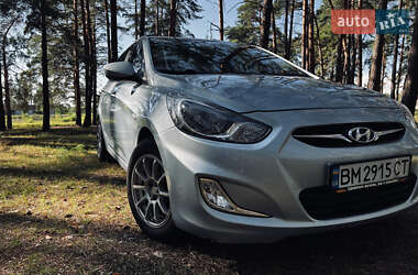 Седан Hyundai Accent 2011 в Сумах