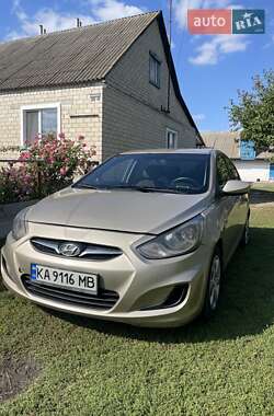 Седан Hyundai Accent 2013 в 