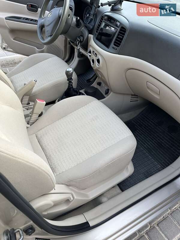 Седан Hyundai Accent 2007 в Днепре