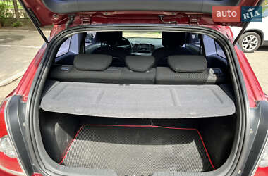 Хэтчбек Hyundai Accent 2008 в 