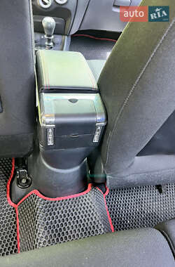 Хэтчбек Hyundai Accent 2008 в 