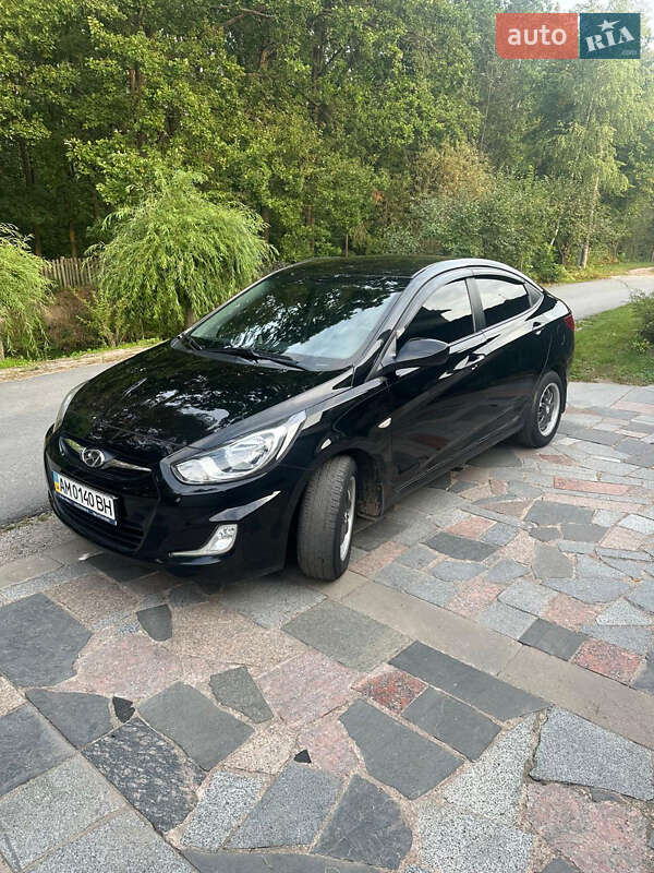 Седан Hyundai Accent 2011 в Житомире