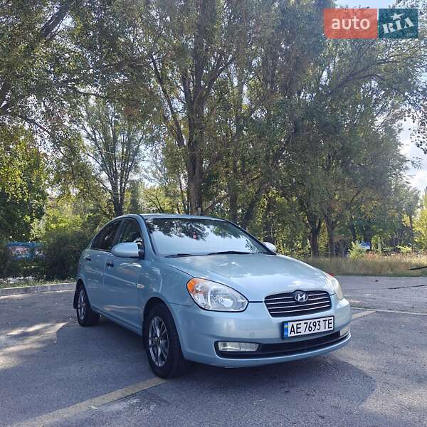 Седан Hyundai Accent 2008 в Днепре