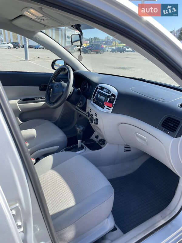 Седан Hyundai Accent 2008 в Харькове