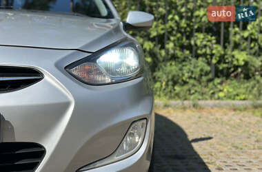 Седан Hyundai Accent 2012 в 