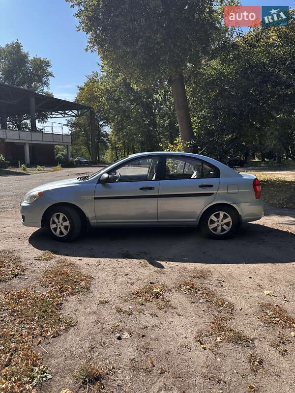 Седан Hyundai Accent 2008 в Чернигове