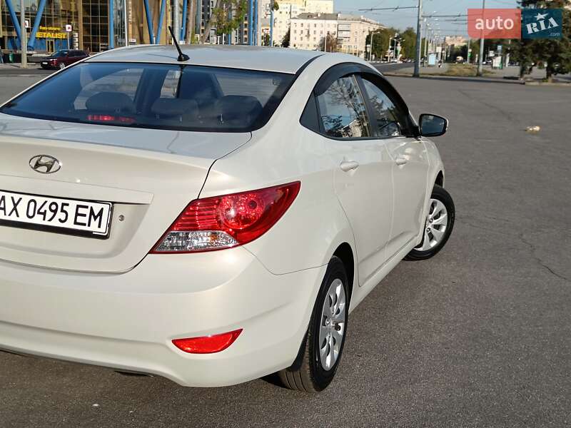 Седан Hyundai Accent 2015 в Харькове фото 6 Седан Hyundai Accent 2015 в Харькове