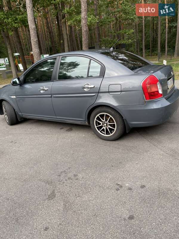 Седан Hyundai Accent 2008 в Иршанске