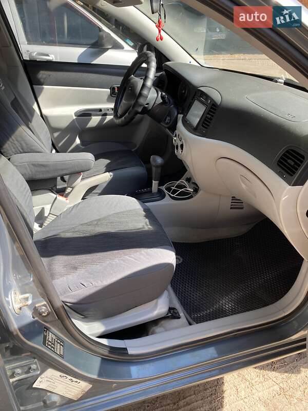 Седан Hyundai Accent 2008 в Иршанске