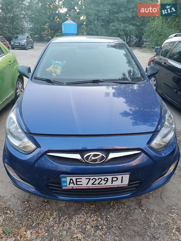 Седан Hyundai Accent 2011 в 