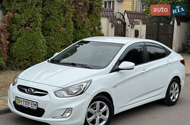 Седан Hyundai Accent 2012 в 