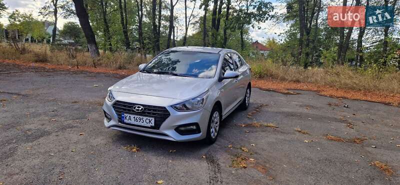 Седан Hyundai Accent 2017 в Звенигородці